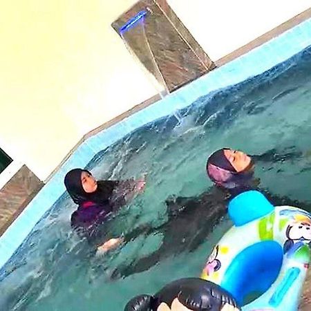 Desaru 16Pax Family With Private Mini Pool & Jacuzzi Villa Kota Tinggi Buitenkant foto